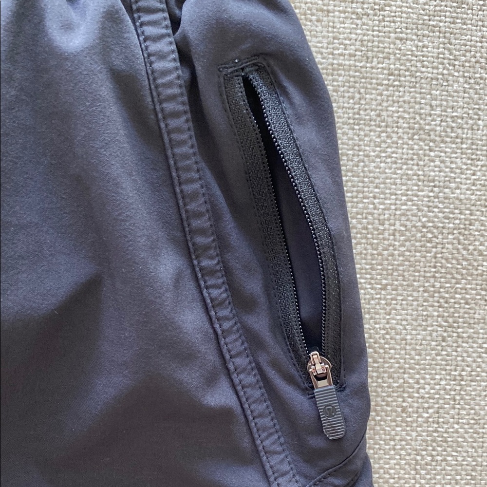 Lululemon Athletica Tracker Low-Rise Lined Short 4” - Picture 5 of 6